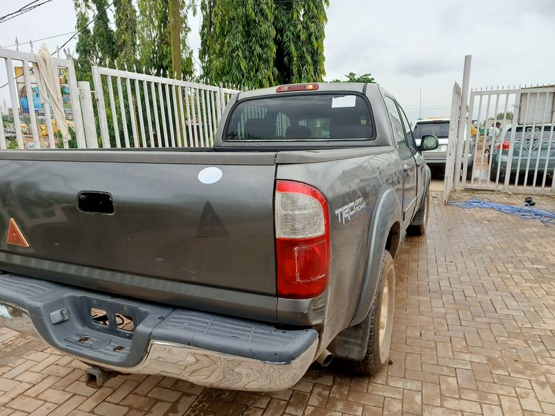 Thumbnail 3 of 2004 Toyota Tundra 4WD
